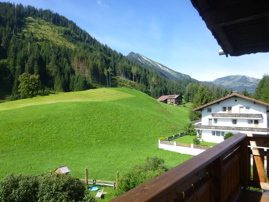 Haus Alpenland Hotel Tannheim Ngoại thất bức ảnh
